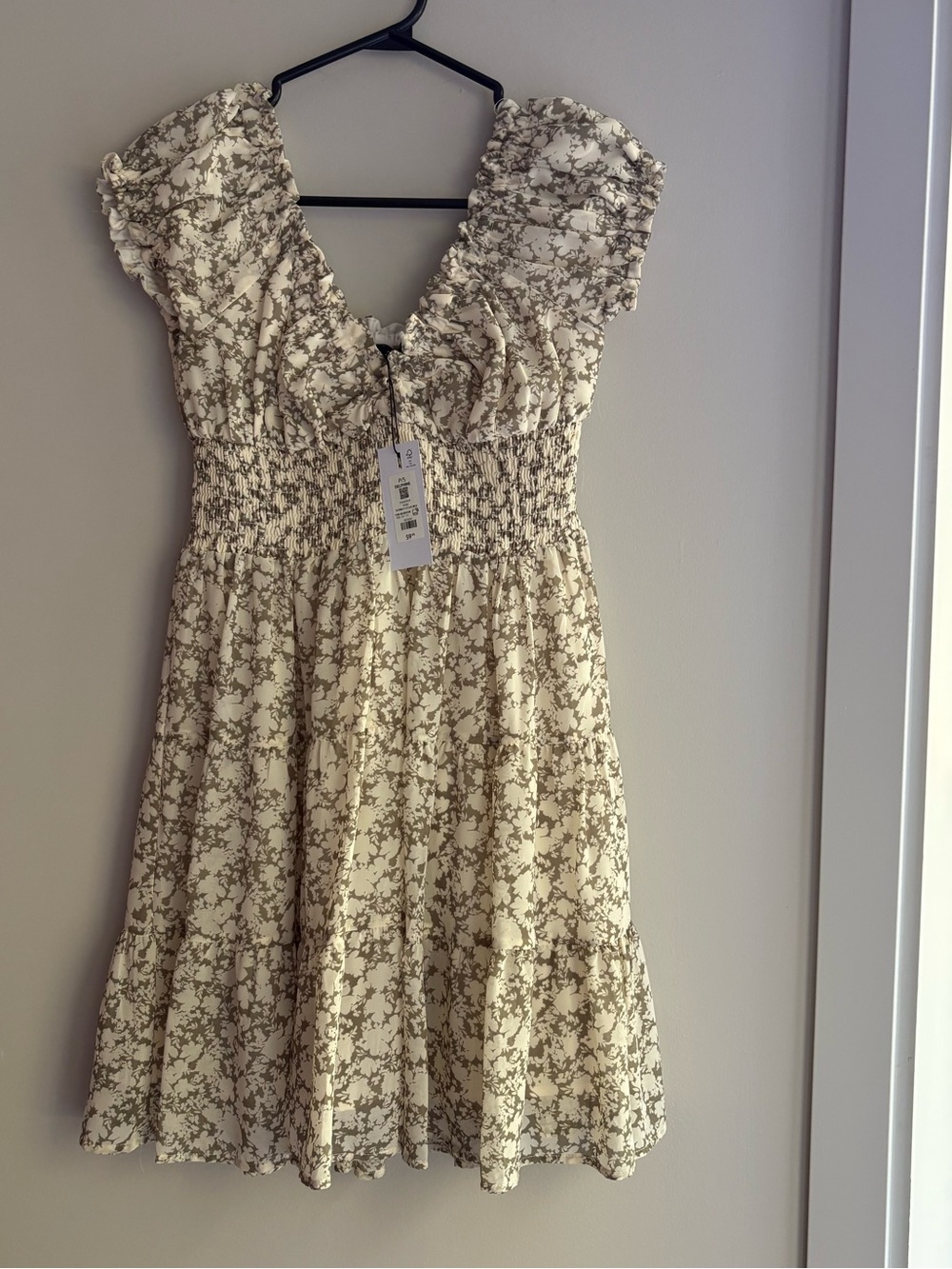 Dynamite Flora Sundress in Cream and Green